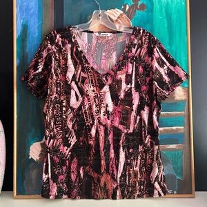 Peter Nygard Pink and Black Abstract Short Sleeve Tee M